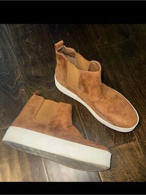Steve Madden Brown Suede Boots 8 Platform Booties